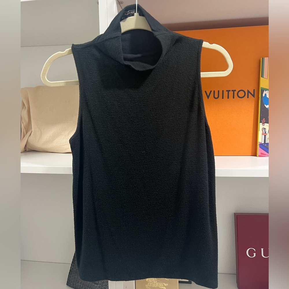 {Banana Republic} Black Sleeveless Top